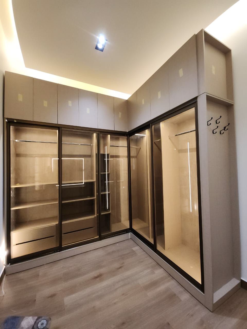 دولاب حسب الطلب